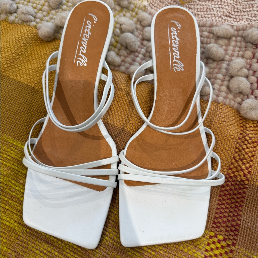 L’intervalle white sandals 10